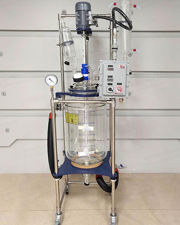 反應(yīng)釜用冷熱一體機使用須知