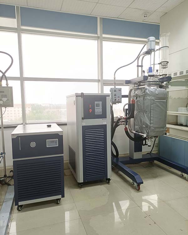 冷熱一體循環(huán)裝置配套反應(yīng)釜，價(jià)格幾何？