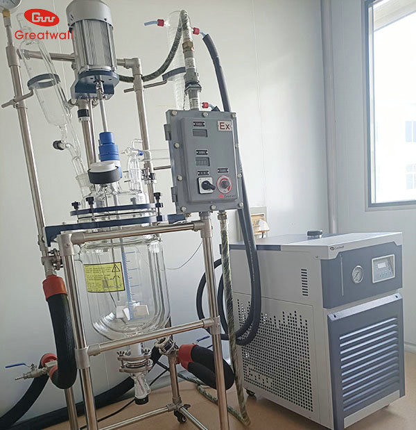 夾套雙層玻璃反應(yīng)釜的操作說(shuō)明